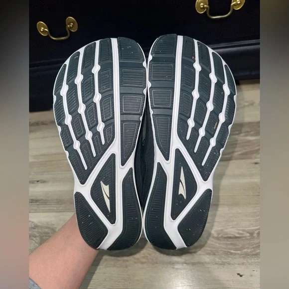 Altra Women's Escalante 4 Running Shoes Size 8.5 - Picture 10 of 10